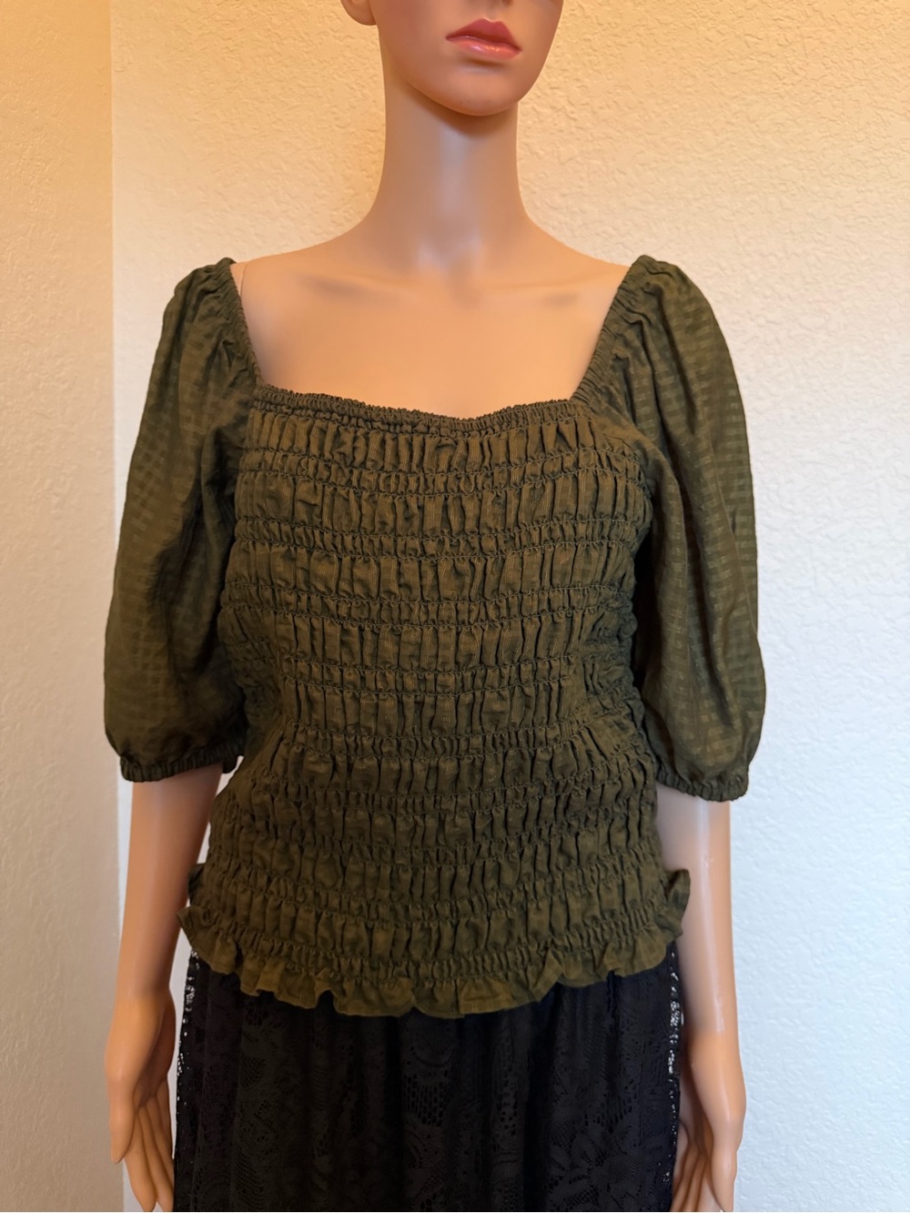 Olive green Old Navy smocked top with puffy sleeves. Size large. - Picture 7 of 7